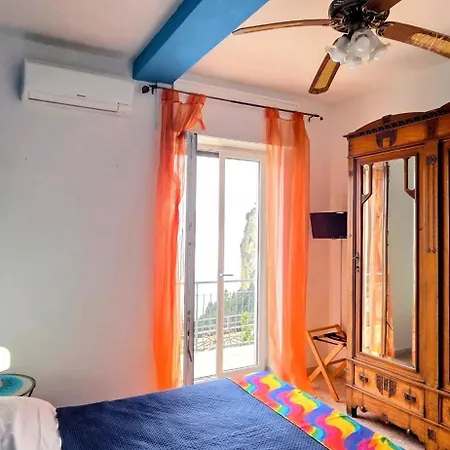 Intera Ad Con Vista Mare E Jacuzzi