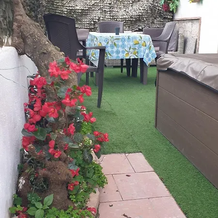 Intera Ad Con Vista Mare E Jacuzzi Amalfi