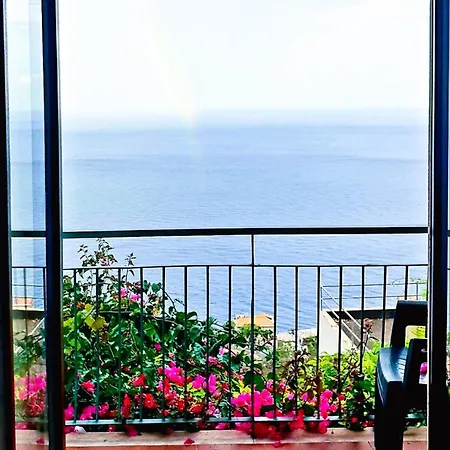 Intera Ad Con Vista Mare E Jacuzzi Amalfi