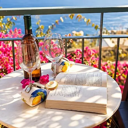 Intera Grace Con Vista Mare E Jacuzzi Pousada
